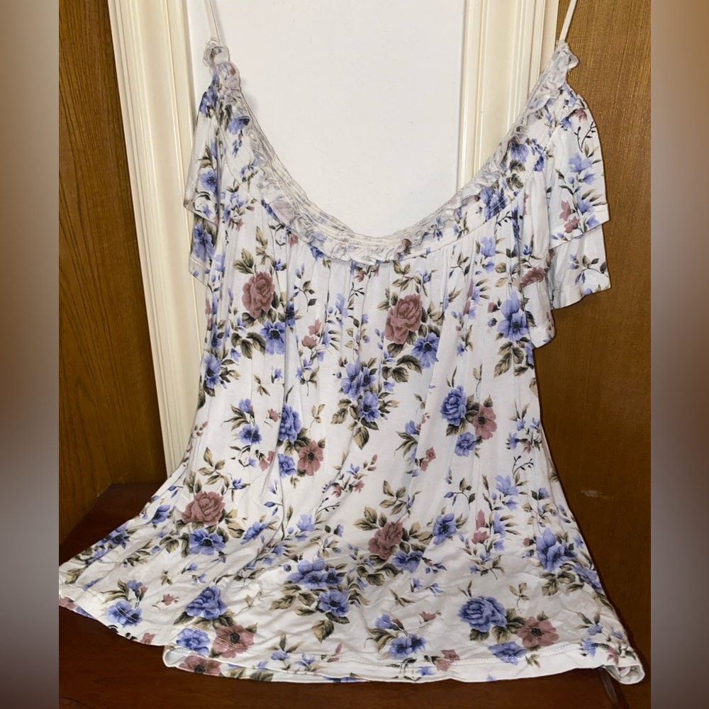 American eagle off the shoulder floral top